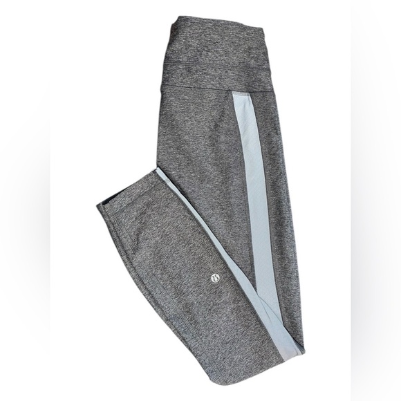 Lululemon Gray Reflective Stripe Leggings – Size 4 - Picture 1 of 2